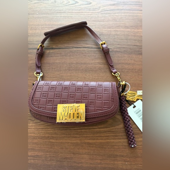 Steve Madden Handbags - NWT Steve Madden Deep Burgundy Shoulder Bag